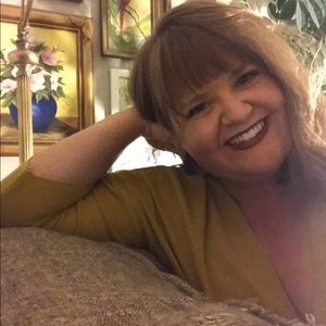 Meet your Posher, Alison